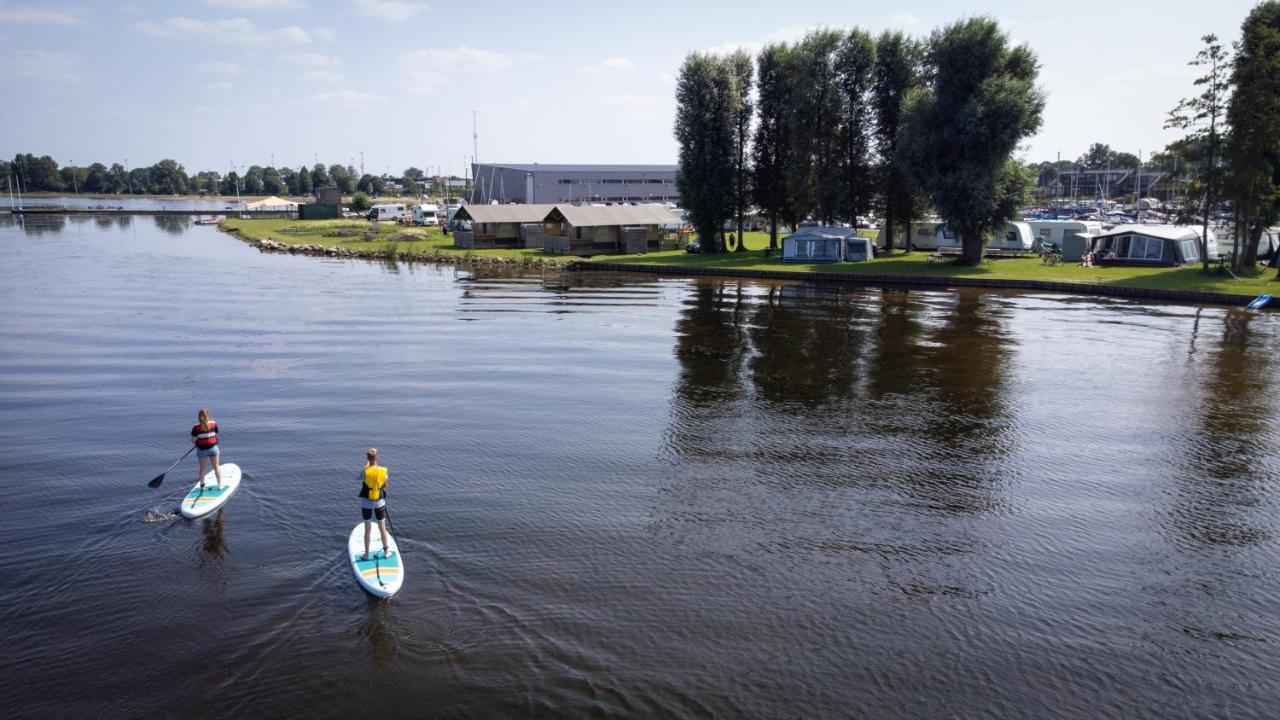Jachthaven Nieuwboer Hotel Bunschoten Exterior photo